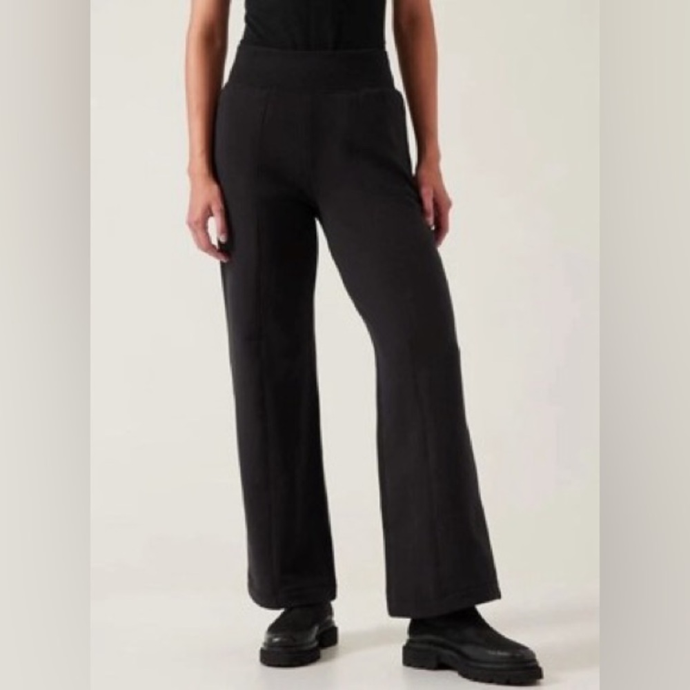 NWT ATHLETA Retroplush Straight Leg BLACK Pants SZ S